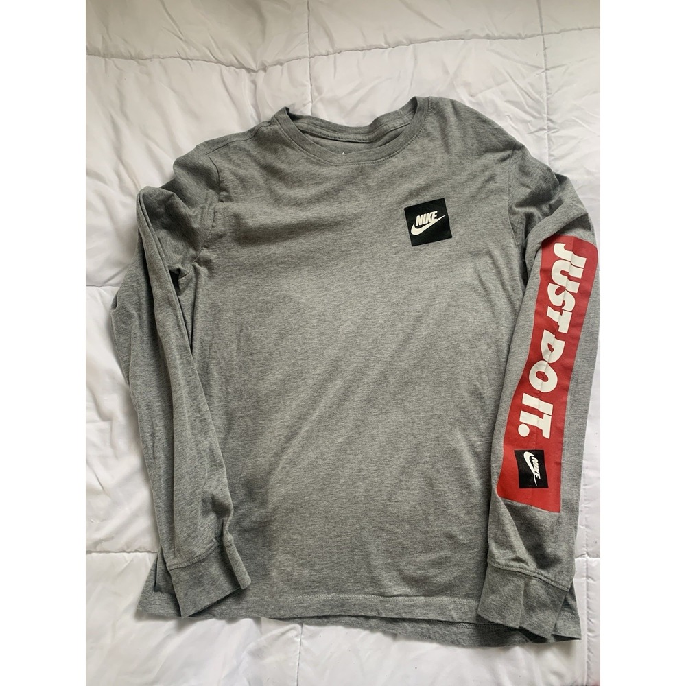 Nike Tee Shirt Mens Medium Grey Long‎  Sleeve Crew